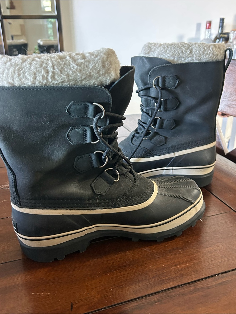 Sorel Black and Cream Caribou Waterproof Women’s Snow Boots - Picture 4 of 5